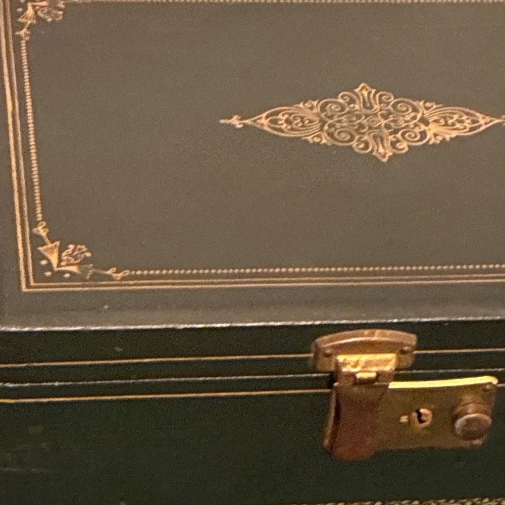 Vintage‎ Thorens Jewelry Music Box made in Switzerland Always - Picture 2 of 10